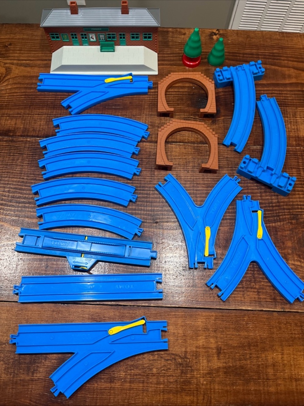 TOMY Thomas The Train Late 90s Early 00s Misc Pieces Lot Tracks Clarabel Station